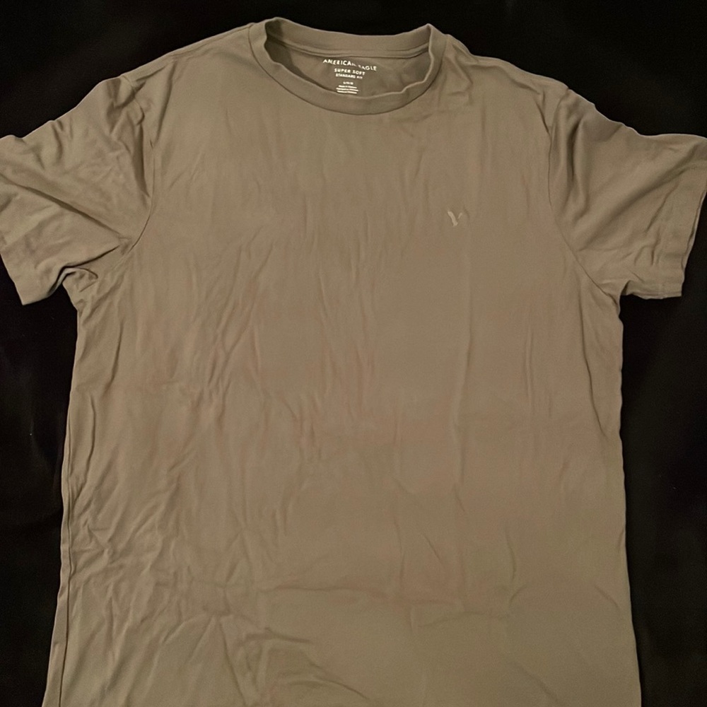 American Eagle T-shirt